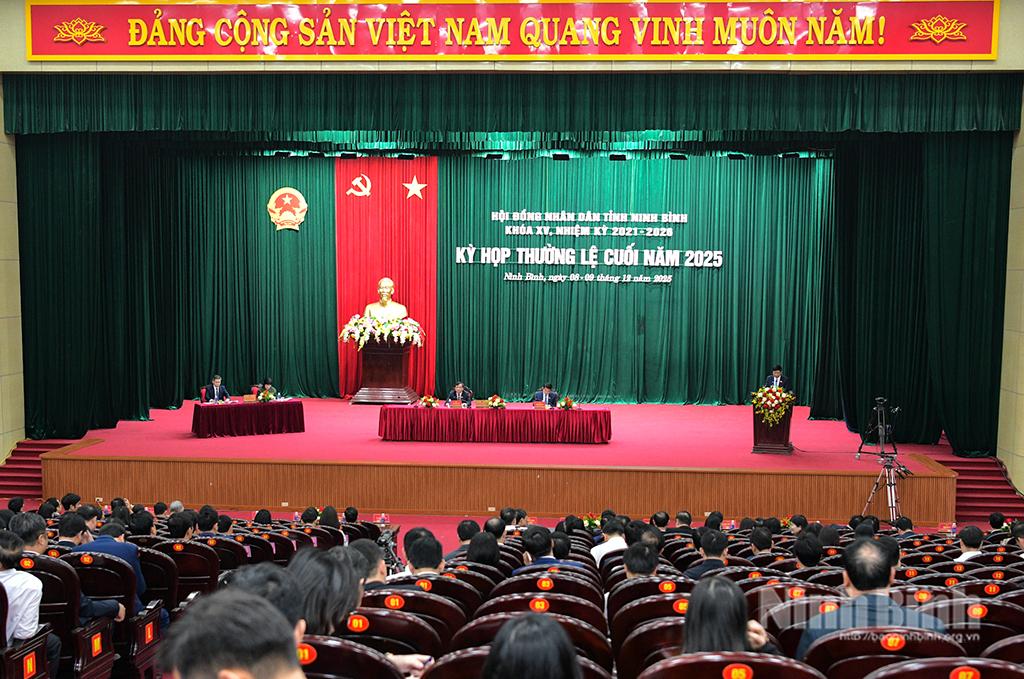 Quang cảnh phiên thảo luận chiều.