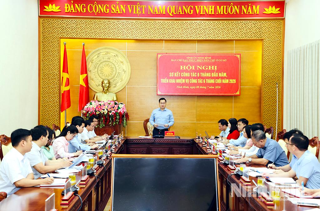 Quang cảnh hội nghị.