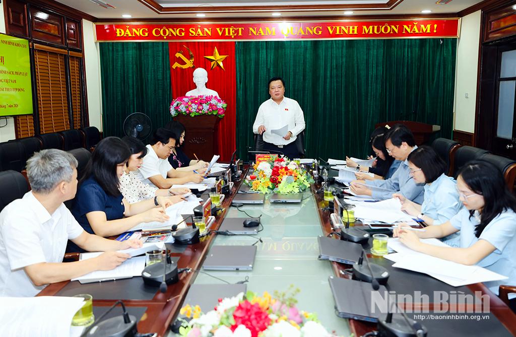 Quang cảnh buổi khảo sát.