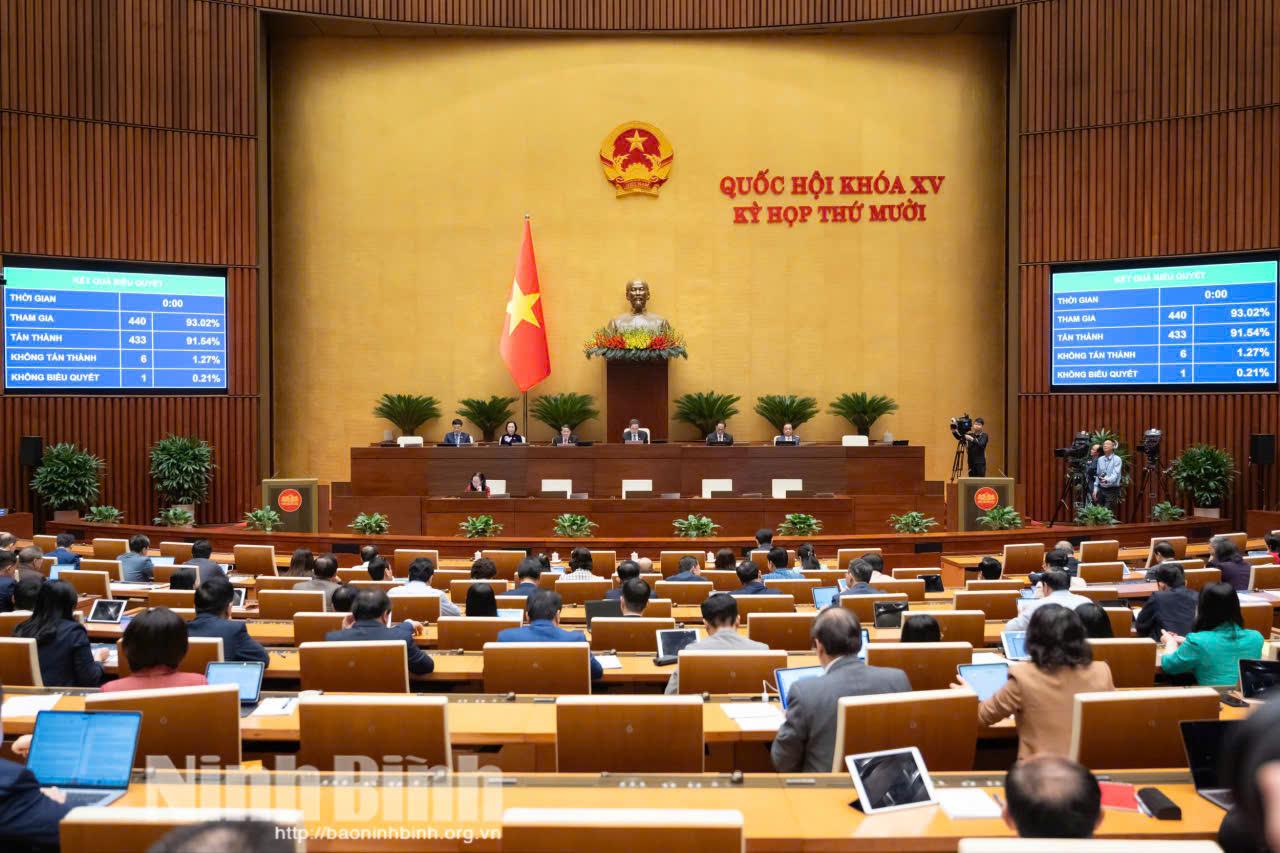 Quang cảnh phiên họp.