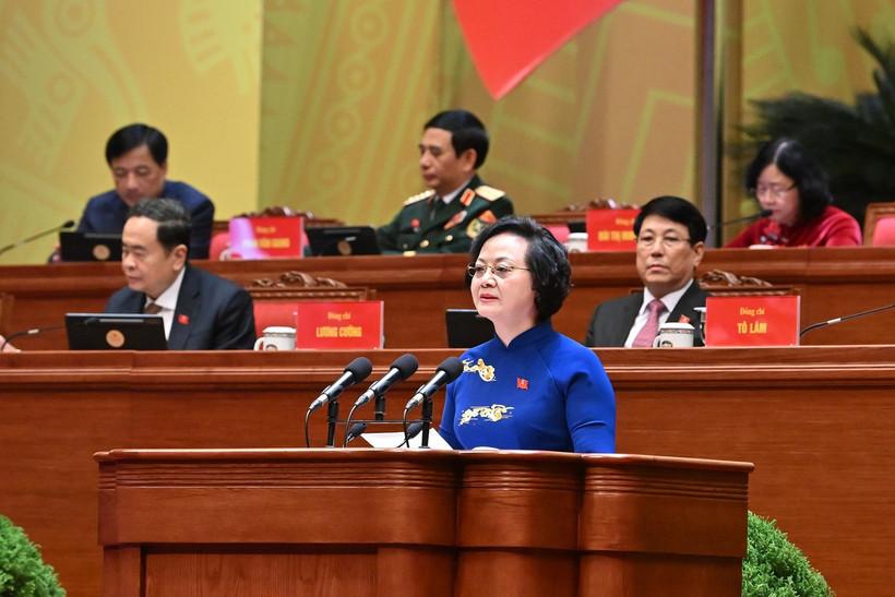 Đồng chí Phạm Thị Thanh Trà, Ủy viên Trung ương Đảng, Ủy viên Ban Thường vụ Đảng ủy Chính phủ, Phó Thủ tướng Chính phủ, tham luận về vấn đề: Xây dựng Chính phủ "Kiến tạo phát triển, liêm chính, hành động quyết liệt, phục vụ nhân dân".