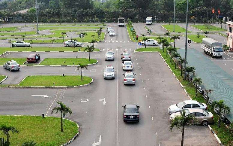 Chính phủ vừa ban hành Nghị định 94/2026/NĐ-CP Quy định về hoạt động đào tạo và sát hạch lái xe, có hiệu lực từ ngày 1/7/2026.