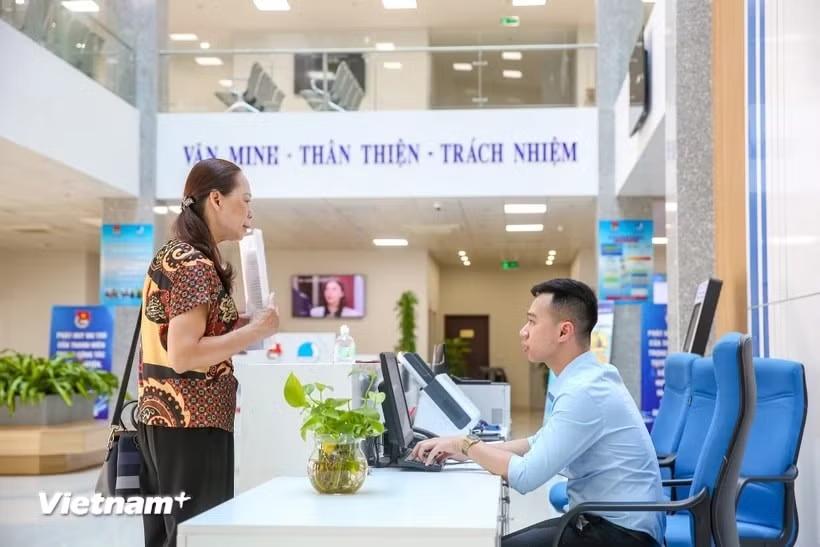 Bộ Nội vụ đề nghị các địa phương chủ động triển khai các giải pháp phù hợp với đặc thù của địa phương để bổ sung nguồn nhân lực cho cấp xã. (Ảnh: Vietnam+)