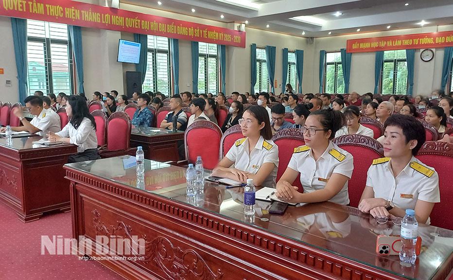 Các đại biểu dự lớp tập huấn.