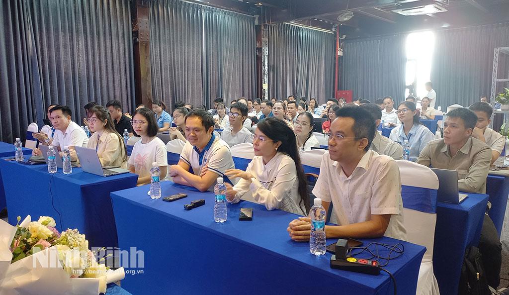 Các học viên tham dự lớp đào tạo.