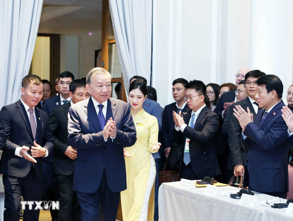 Tổng Bí thư Tô Lâm đến dự Hội nghị Kinh tế Cấp cao Việt Nam - Anh. Ảnh: Thống Nhất/TTXVN