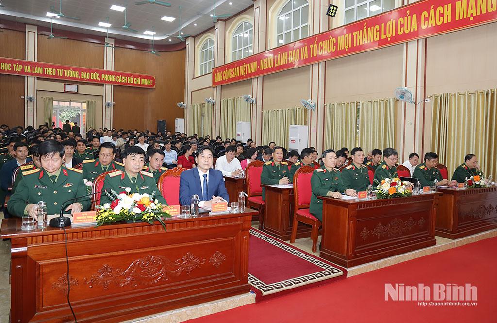 Các đại biểu dự hội nghị.