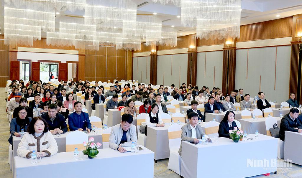 Các đại biểu dự Hội nghị.