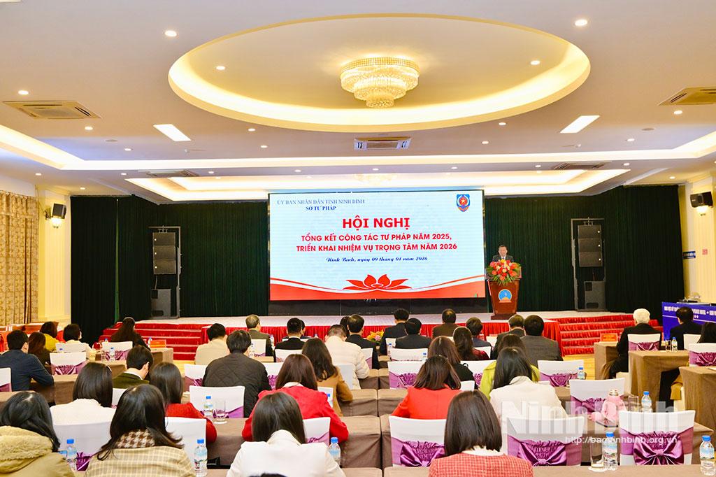 Quang cảnh hội nghị.