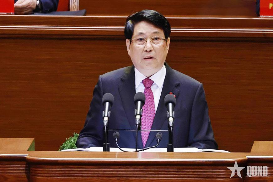 Chủ tịch nước Lương Cường trình bày Diễn văn khai mạc Đại hội đại biểu toàn quốc lần thứ XIV của Đảng. Ảnh: QĐND