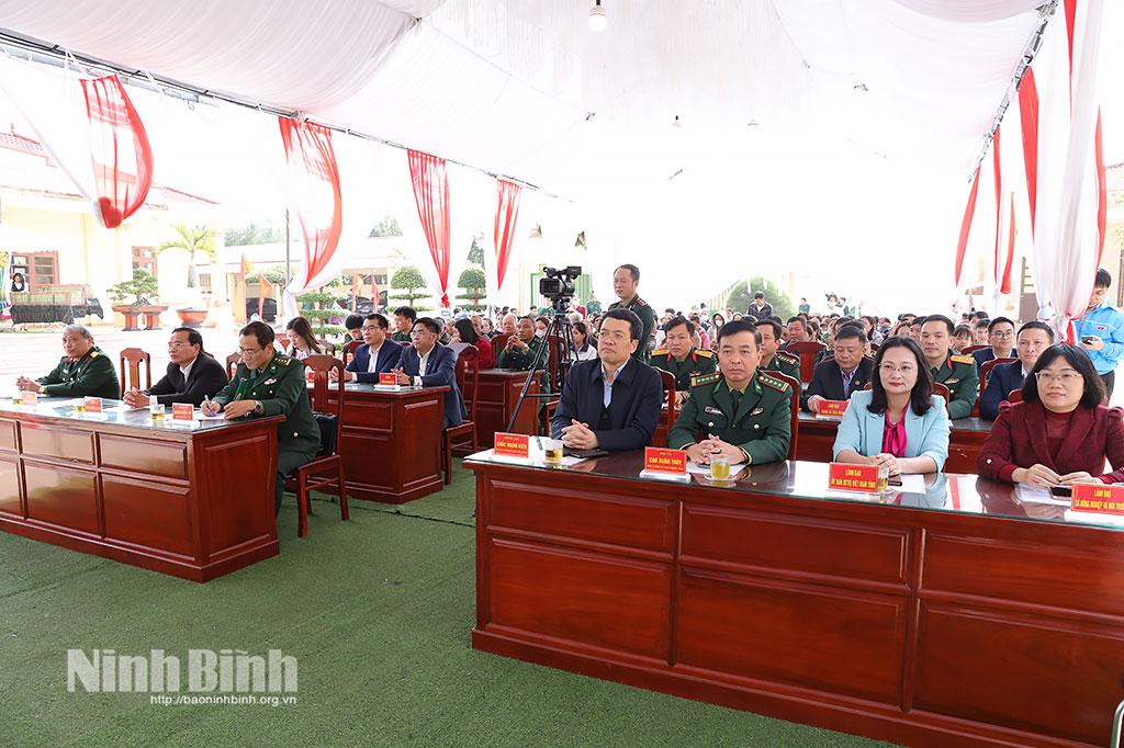 Các đại biểu dự chương trình.