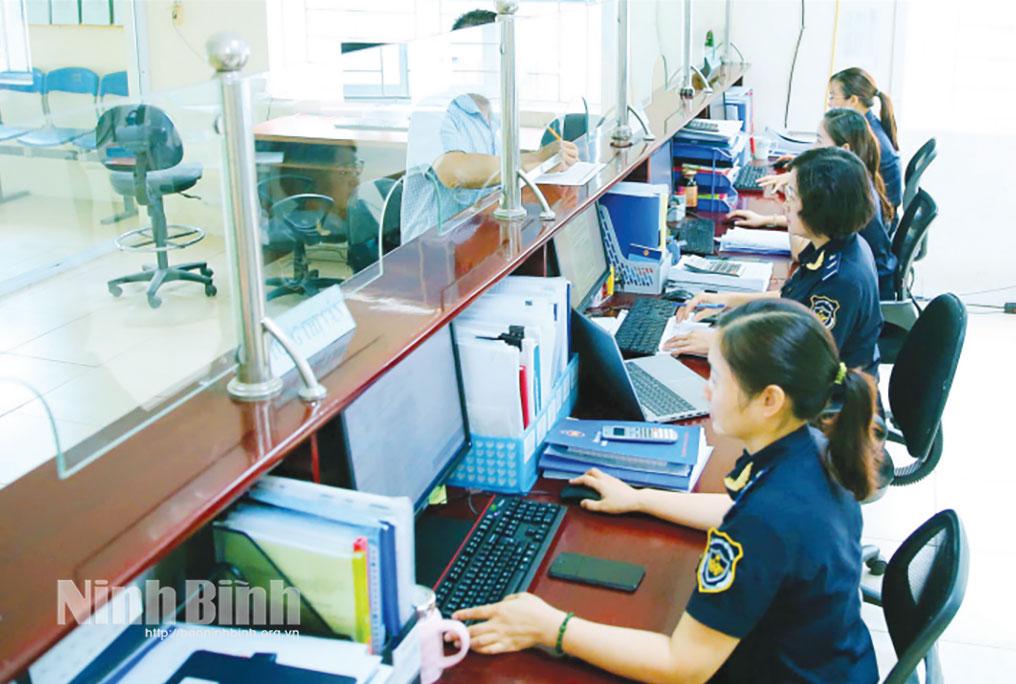 Hải quan Ninh Bình tích cực chuyển đổi số hỗ trợ doanh nghiệp. Ảnh: Anh Tuấn