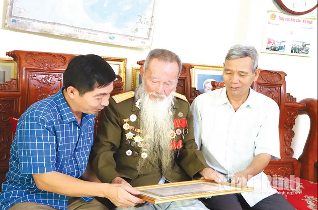 Cựu chiến binh Đinh Đức Dư, phường Hoa Lư kể về những năm tháng hào hùng khi tham gia Chiến dịch Điện Biên Phủ.