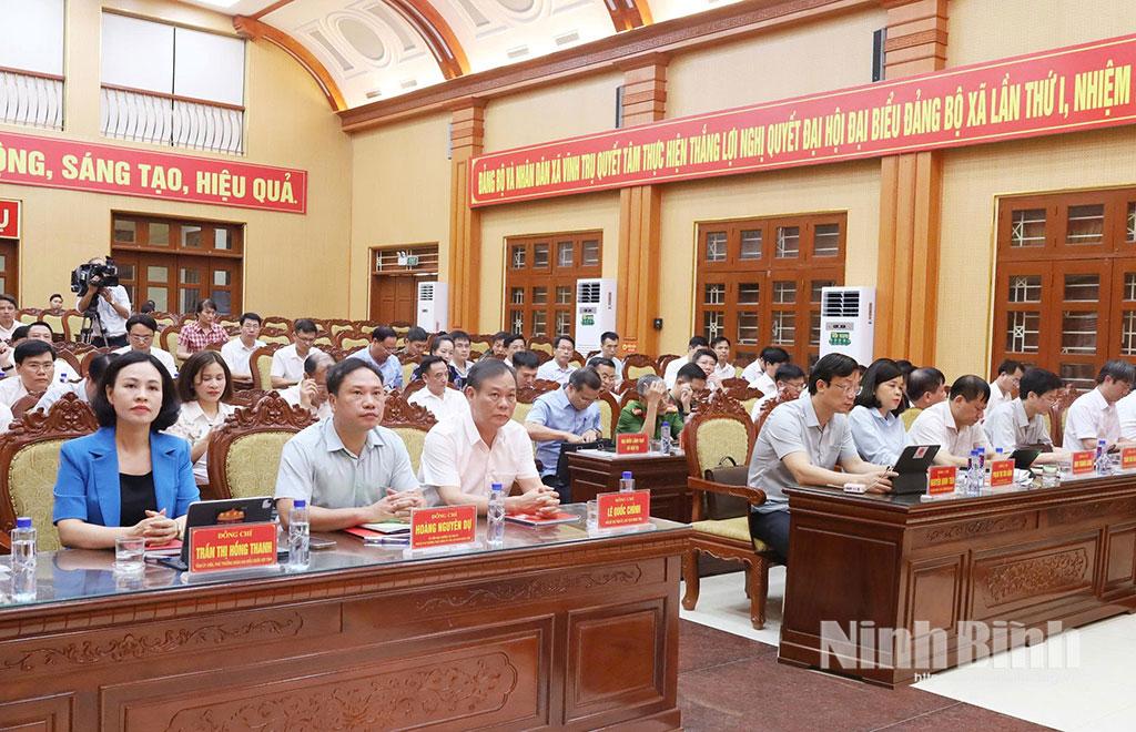 Các đại biểu dự hội nghị.