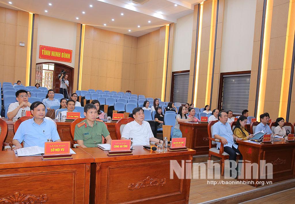 Các đại biểu dự hội nghị tại điểm cầu tỉnh Ninh Bình.
