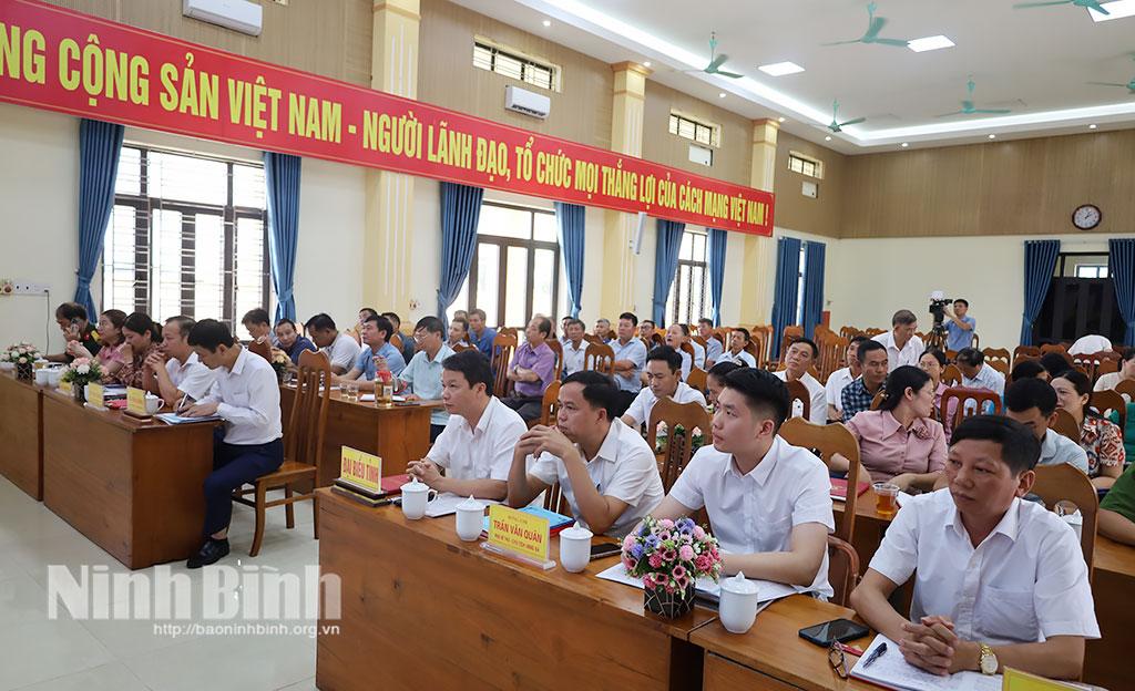 Các đại biểu dự hội nghị.