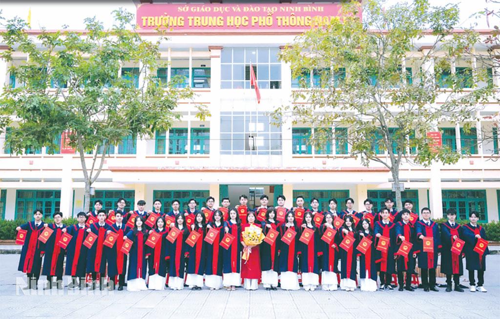 Trường THPT Nam Lý, xã Nam Lý - Ngôi trường có nhiều học sinh đạt kết quả cao tại Kỳ thi tốt nghiệp THPT năm 2026. Ảnh: CTV