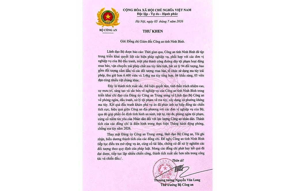 Thư khen của Bộ Công an đối với Công an tỉnh Ninh Bình vì có thành tích xuất sắc trong phòng ngừa, đấu tranh, xử lý tội phạm ma tuý.