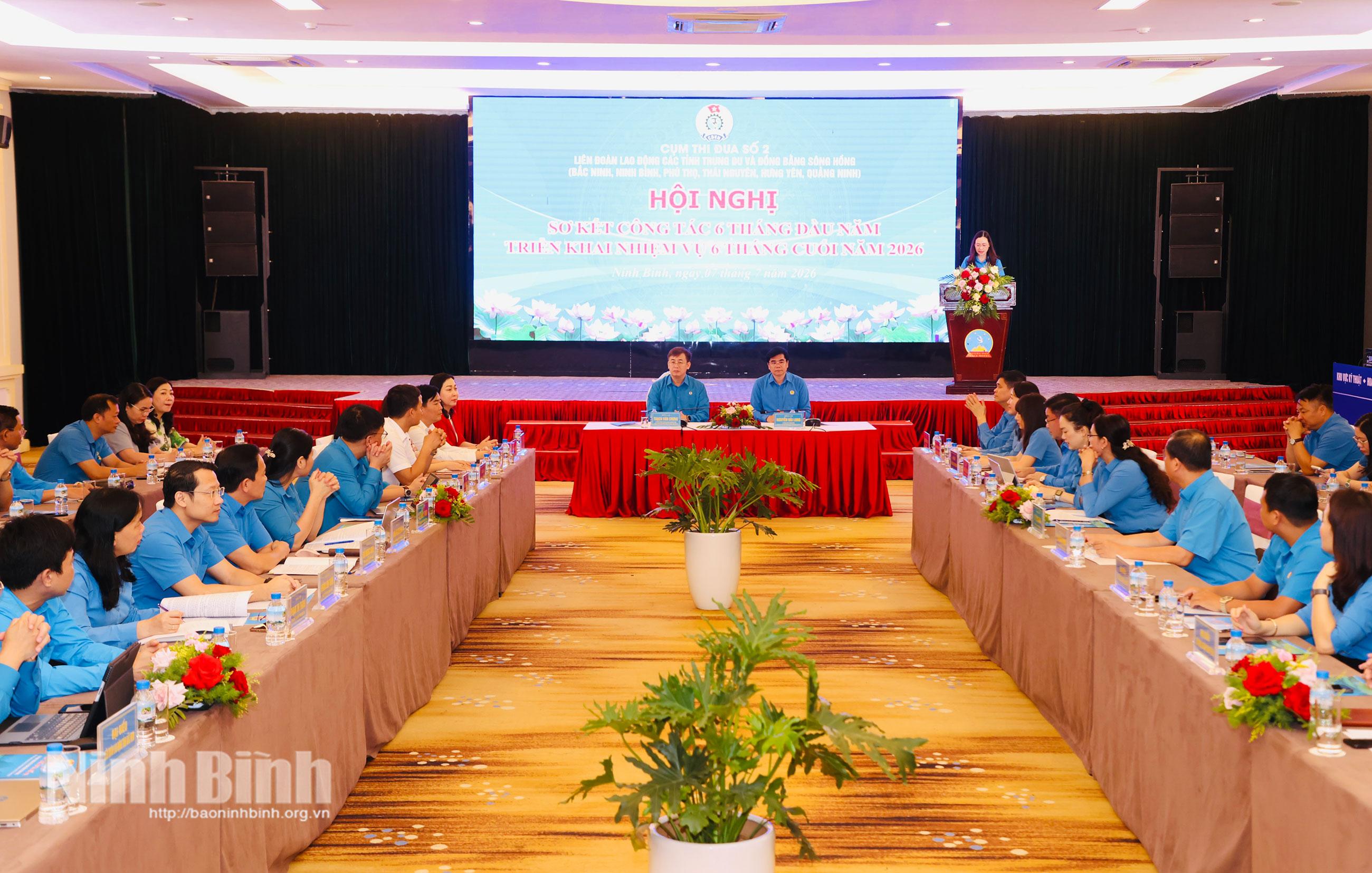 Quang cảnh hội nghị.