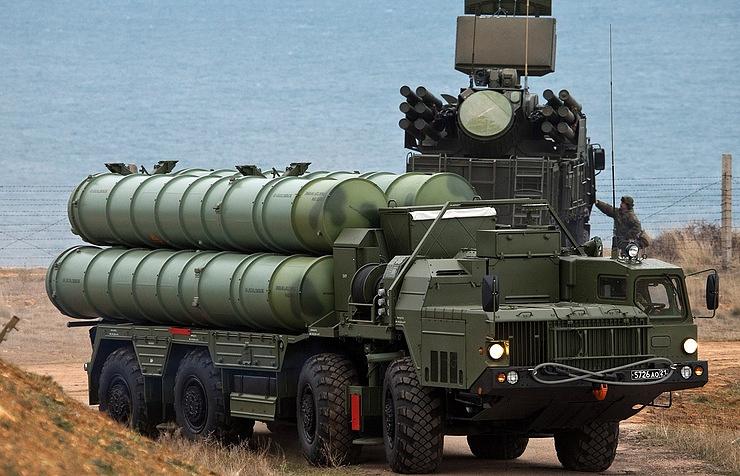 Hệ thống S-400 của Nga. Ảnh: TASS