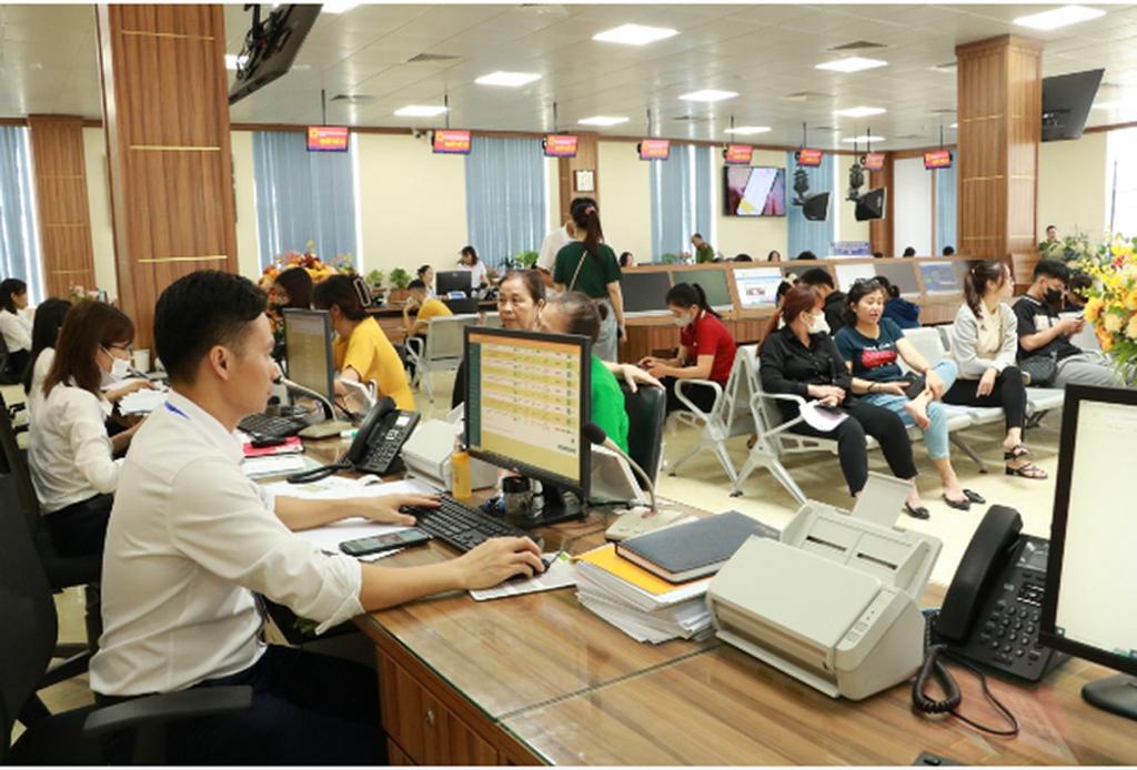 Tiếp tục triển khai thực hiện có hiệu quả các nhiệm vụ bảo đảm tổ chức bộ máy của đơn vị hành chính 02 cấp hoạt động ổn định, thông suốt.