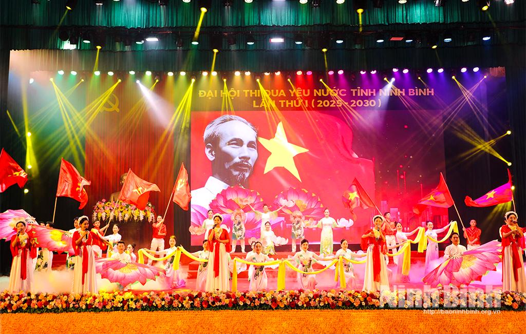 Chương trình văn nghệ chào mừng Đại hội.