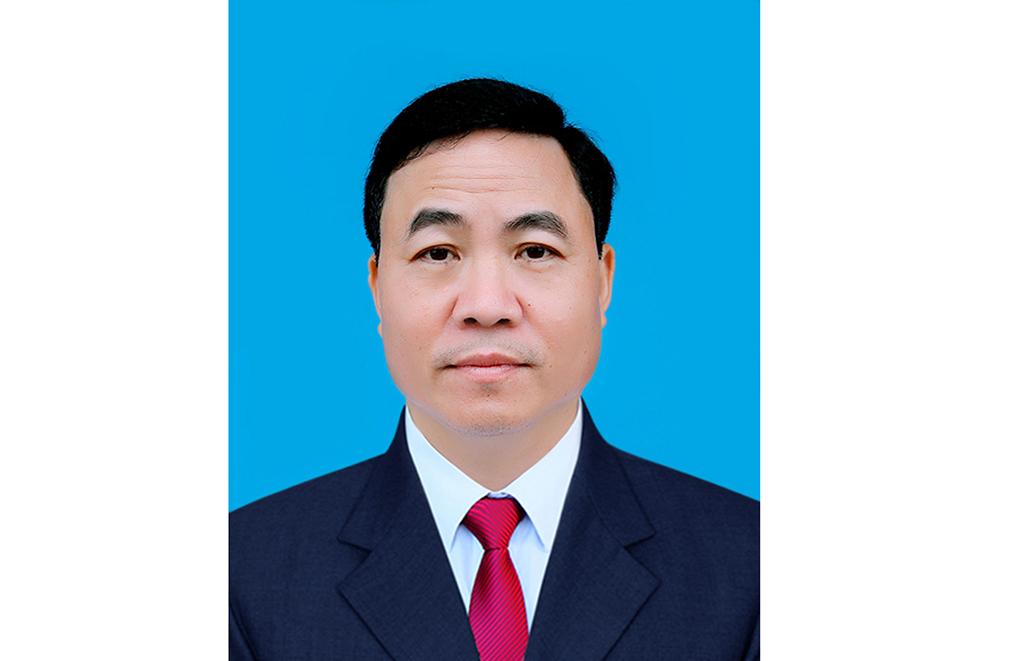 Vũ Văn Cộng-Bí thư Chi bộ, Hiệu trưởng Trường THCS Trực Thái, xã Minh Thái.