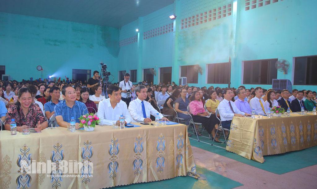 Các đại biểu dự chương trình