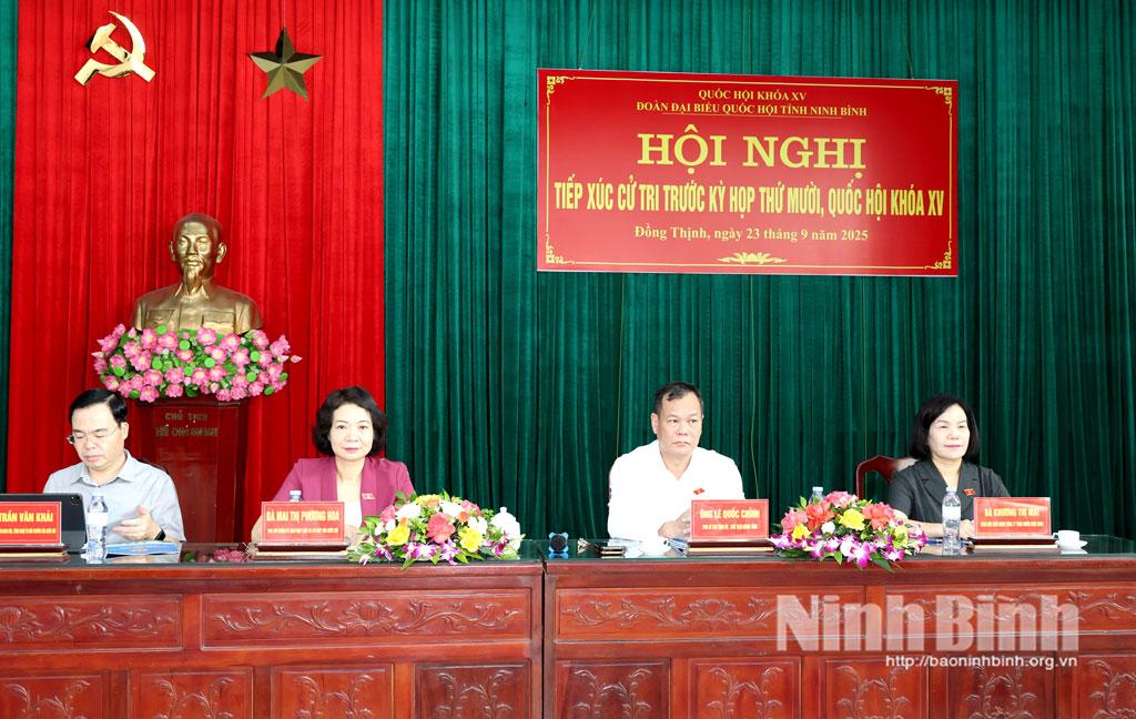 Các ĐBQH tỉnh Ninh Bình chủ trì buổi tiếp xúc cử tri trước Kỳ họp thứ 10, Quốc hội khóa XV.