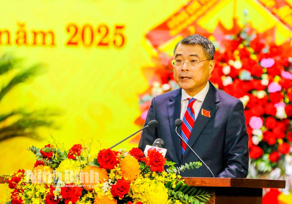 Đồng chí Lê Minh Hưng, Ủy viên Bộ Chính trị, Bí thư Trung ương Đảng, Trưởng Ban Tổ chức Trung ương phát biểu chỉ đạo tại Đại hội.