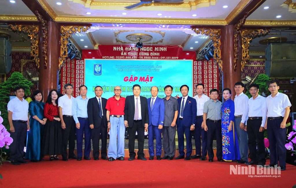 Ban Chấp hành Hiệp hội Doanh nghiệp tỉnh ra mắt.