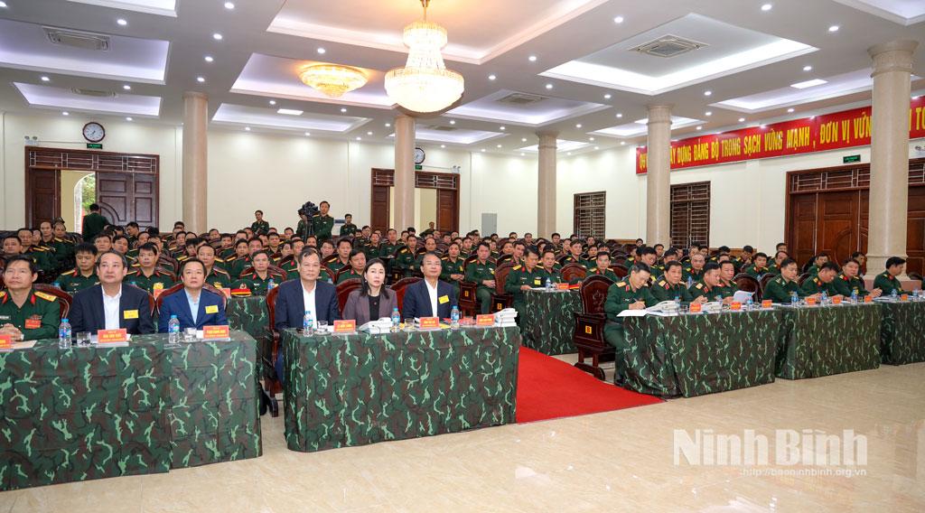 Các đại biểu dự khai mạc diễn tập.