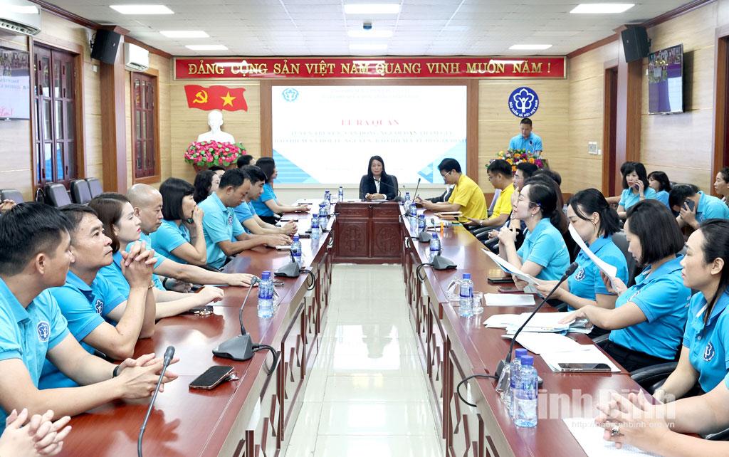 Quang cảnh lễ ra quân.