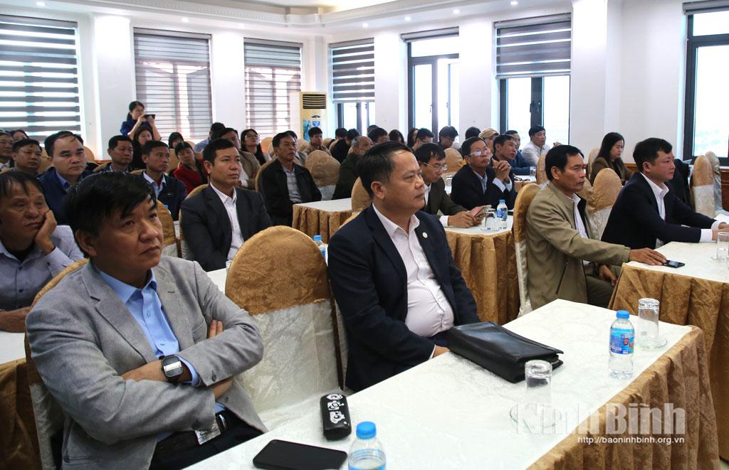 Các đại biểu dự hội nghị.