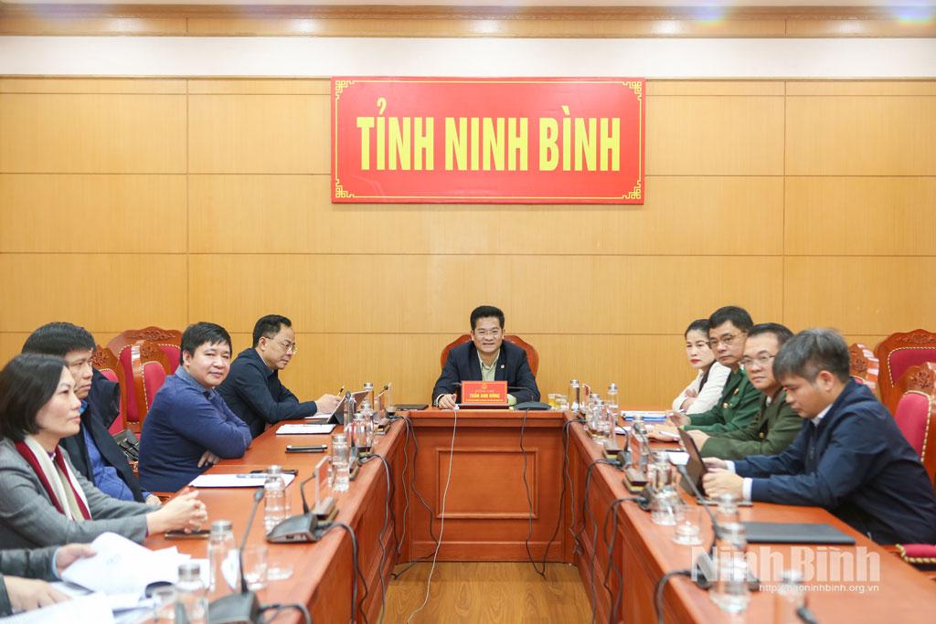 Các đại biểu dự hội nghị trực tuyến tại điểm cầu tỉnh Ninh Bình.