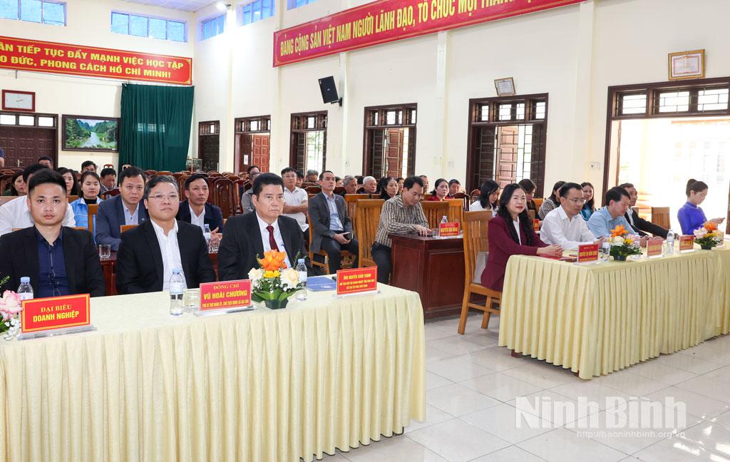 Các đại biểu dự hội nghị.