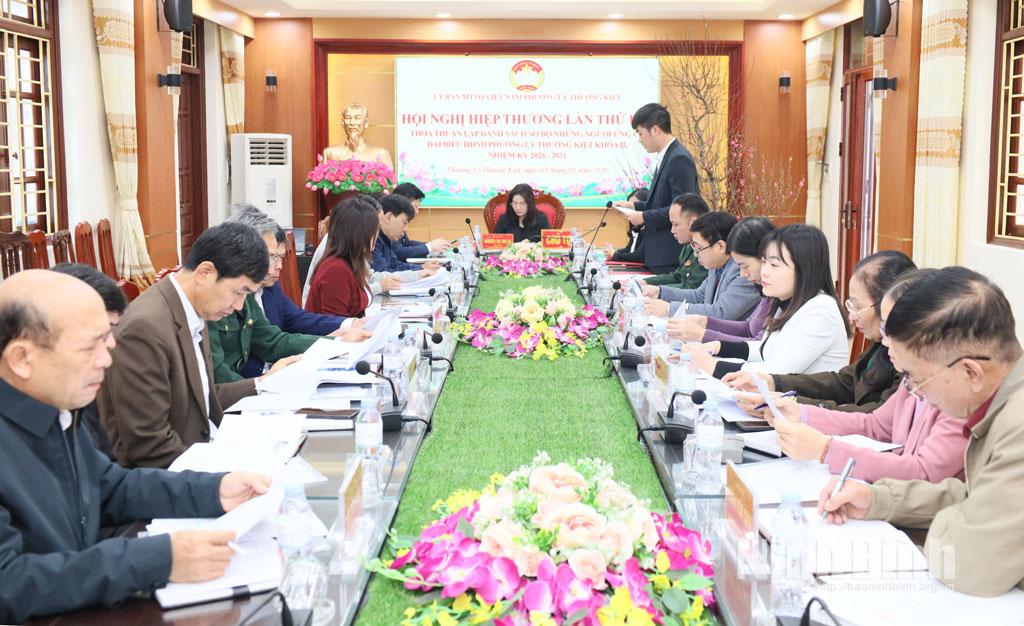 Các đại biểu dự hội nghị.