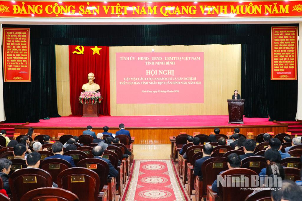 Quang cảnh hội nghị.