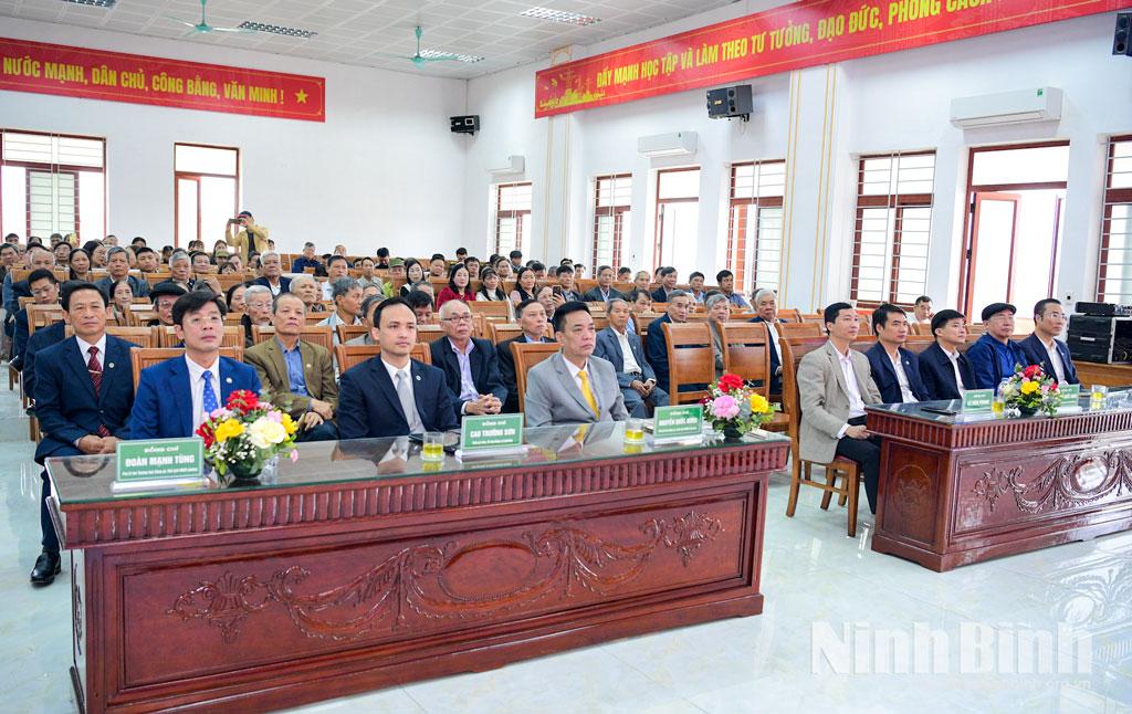 Các đại biểu dự buổi gặp mặt.