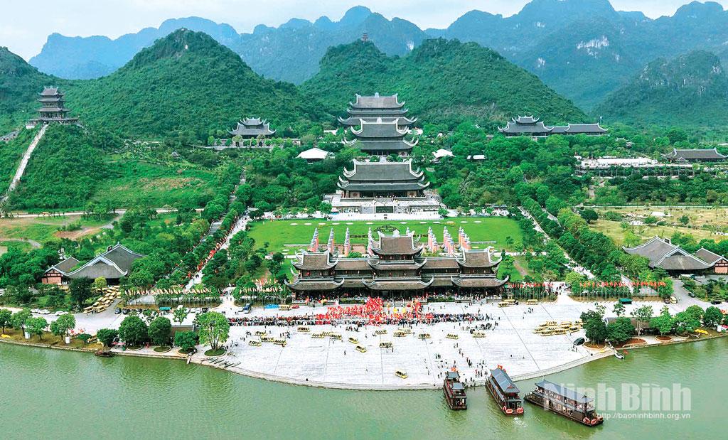 Khu du lịch quốc gia Tam Chúc. Ảnh: Minh Thu