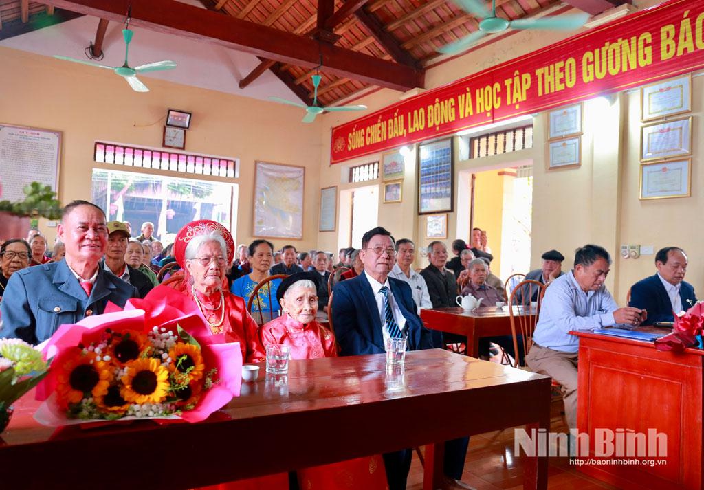 Các đại biểu tham dự Lễ mừng thọ.