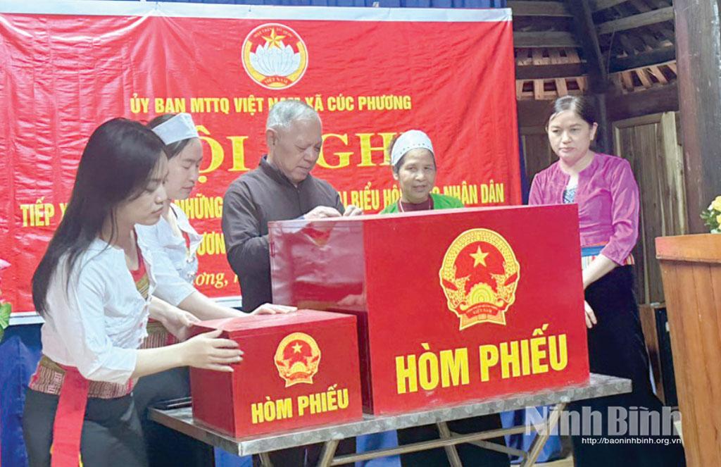 Ban Công tác Mặt trận thôn Nga 3 chuẩn bị các điều kiện để phục vụ Cuộc bầu cử.