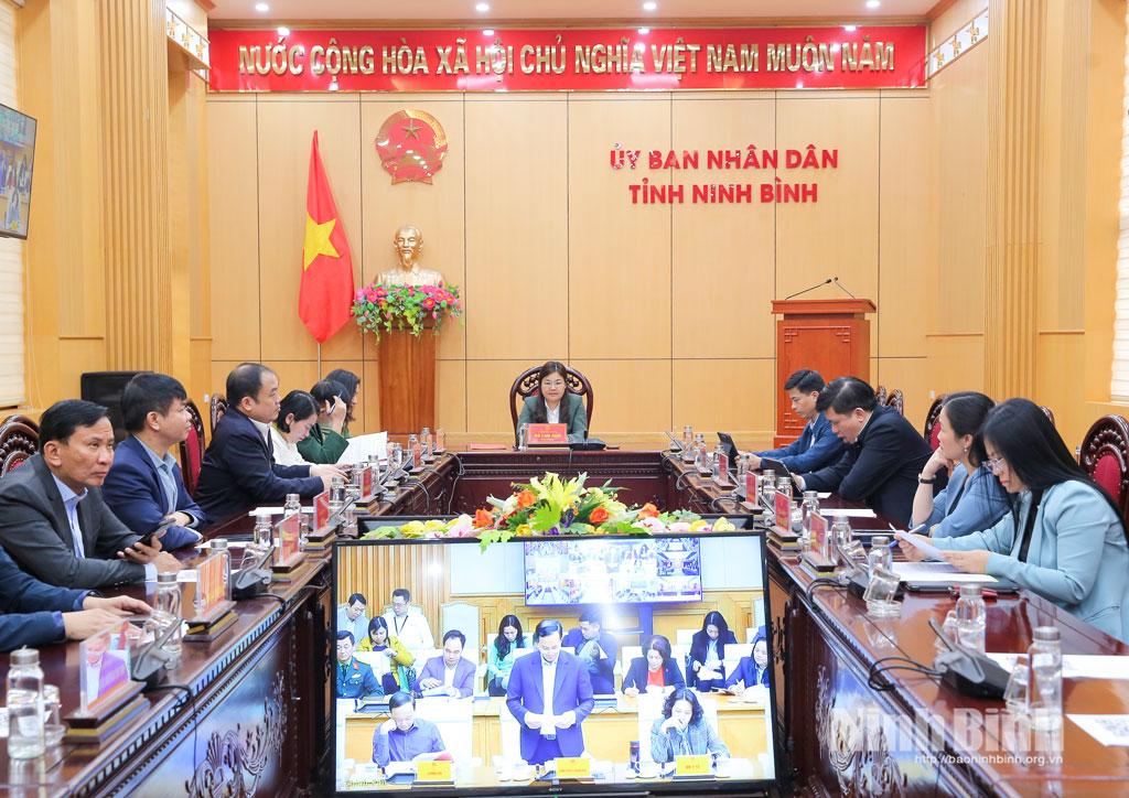 Các đại biểu dự hội nghị tại điểm cầu tỉnh Ninh Bình.