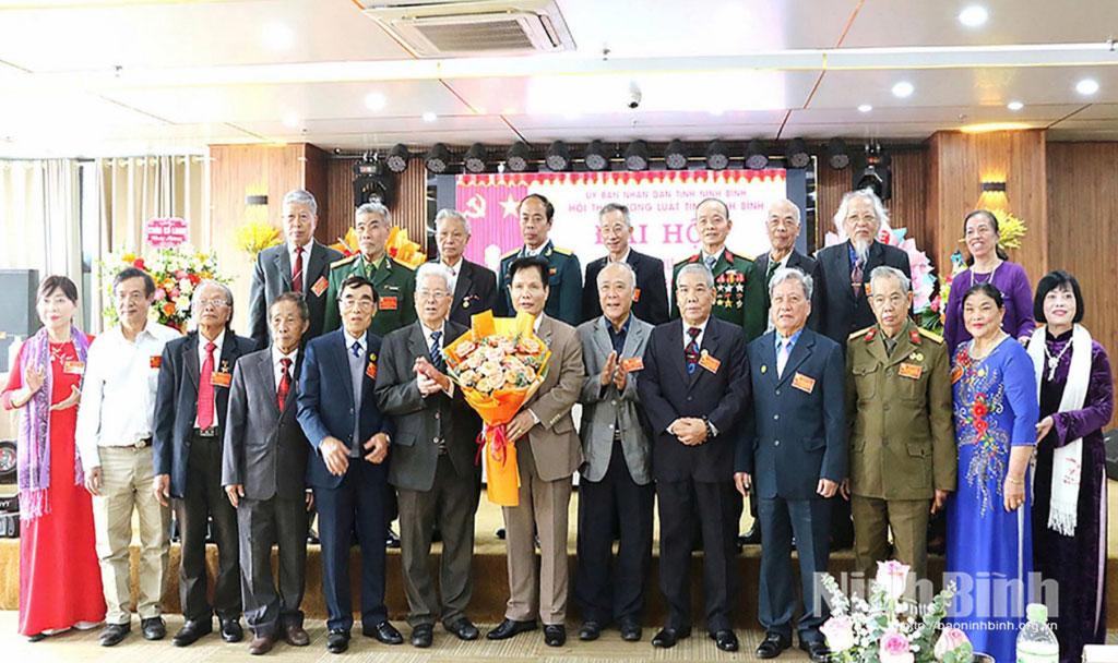 Ra mắt Ban Chấp hành Hội thơ Đường luật tỉnh Ninh Bình lần thứ I, nhiệm kỳ 2025-2030.