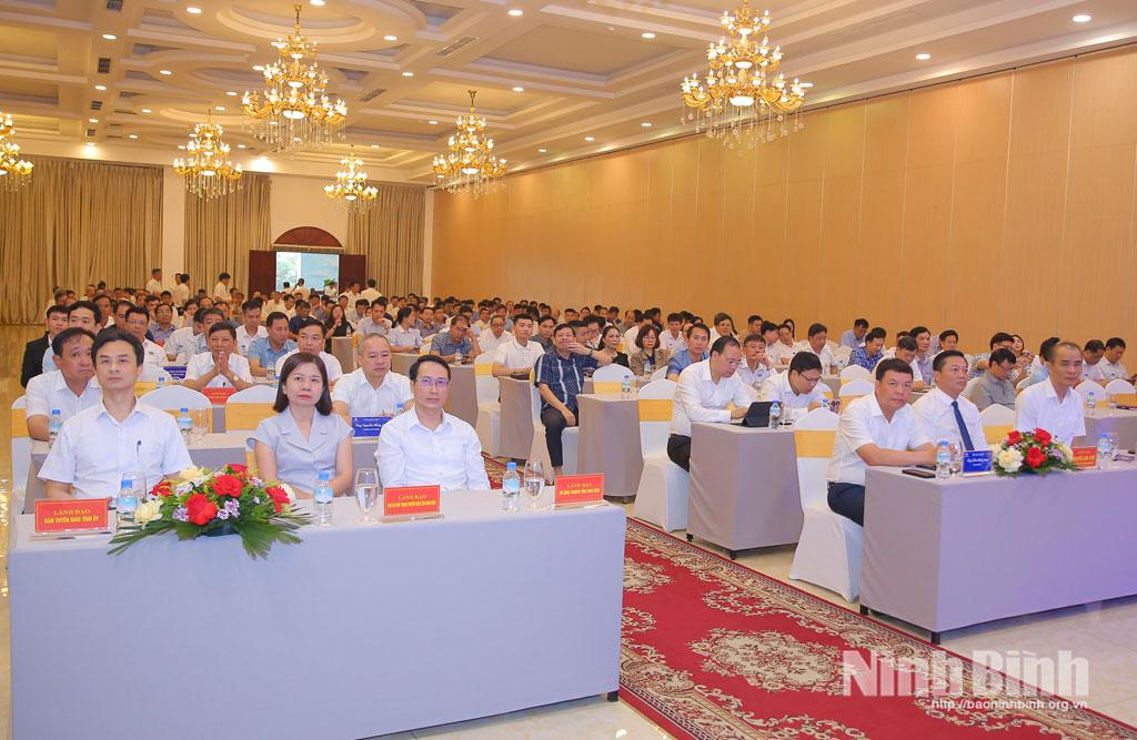 Các đại biểu dự hội nghị.