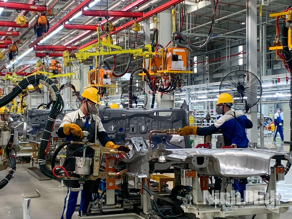 Công ty Cổ phần sản xuất ô tô Huyndai Thành Công Việt Nam, KCN Gián Khẩu.