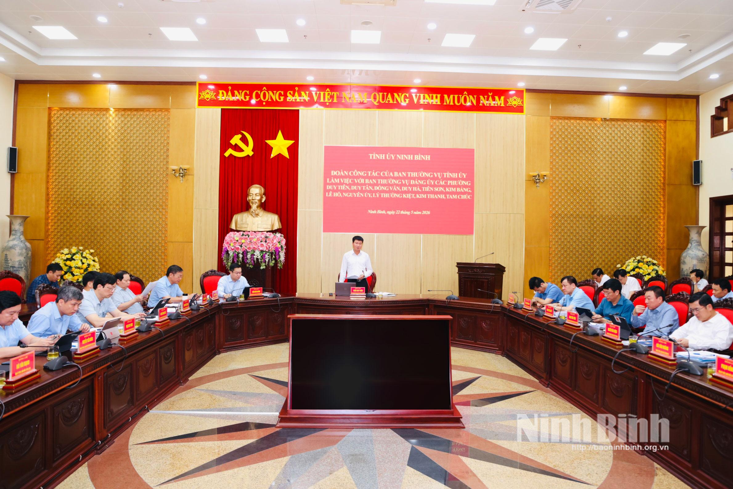 Quang cảnh hội nghị.