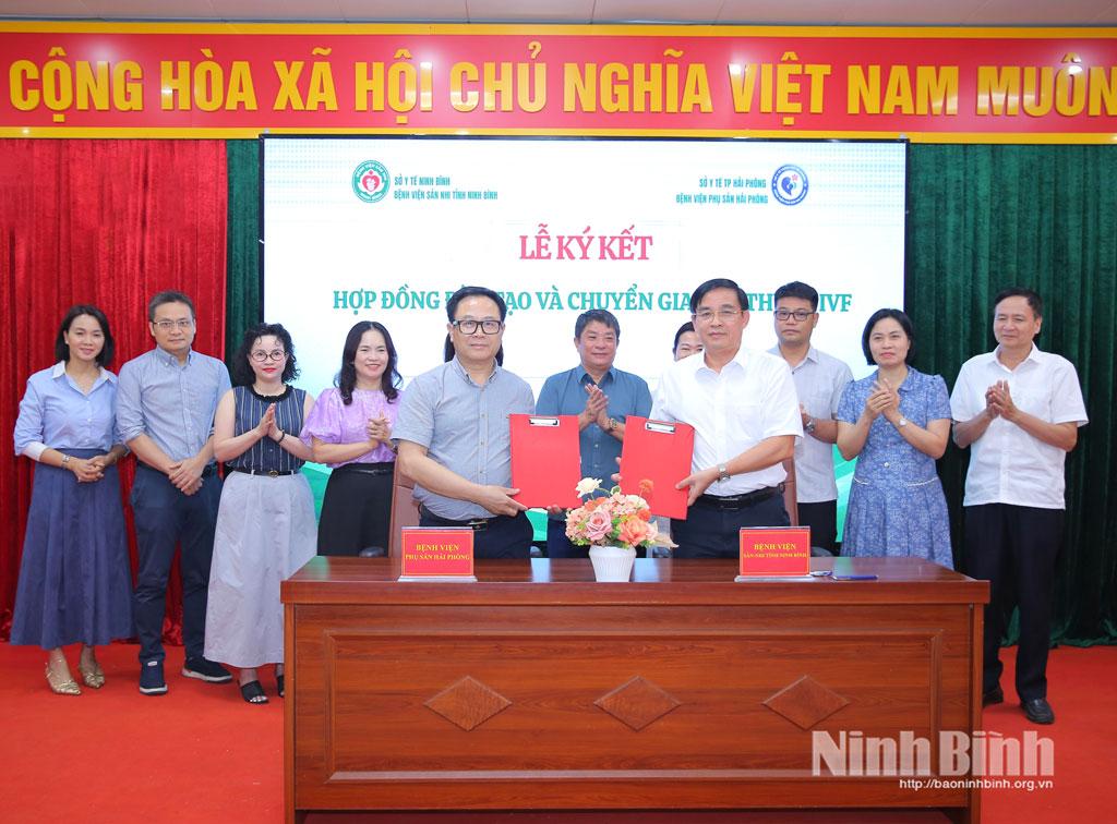 Ký kết hợp đồng đào tạo và chuyển giao kỹ thuật Hỗ trợ sinh sản (IVF) giữa Bệnh viện Sản - Nhi tỉnh Ninh Bình và Bệnh viện Phụ sản Hải Phòng.