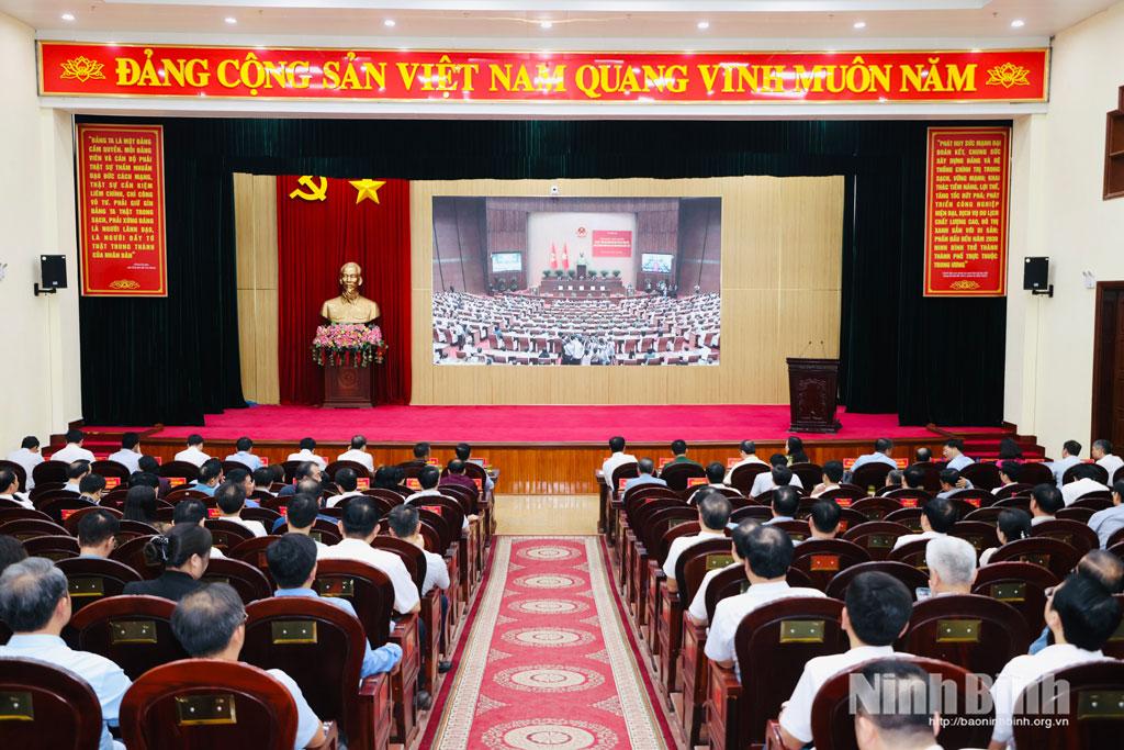 Quang cảnh hội nghị tại điểm cầu tỉnh Ninh Bình.