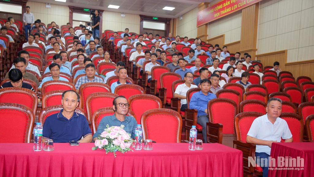 Các đại biểu dự hội nghị tập huấn.